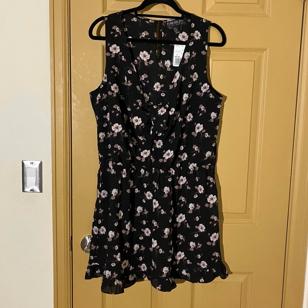 Forever 21 floral flower print romper jumpsuit pull on twist front 0X 12 14